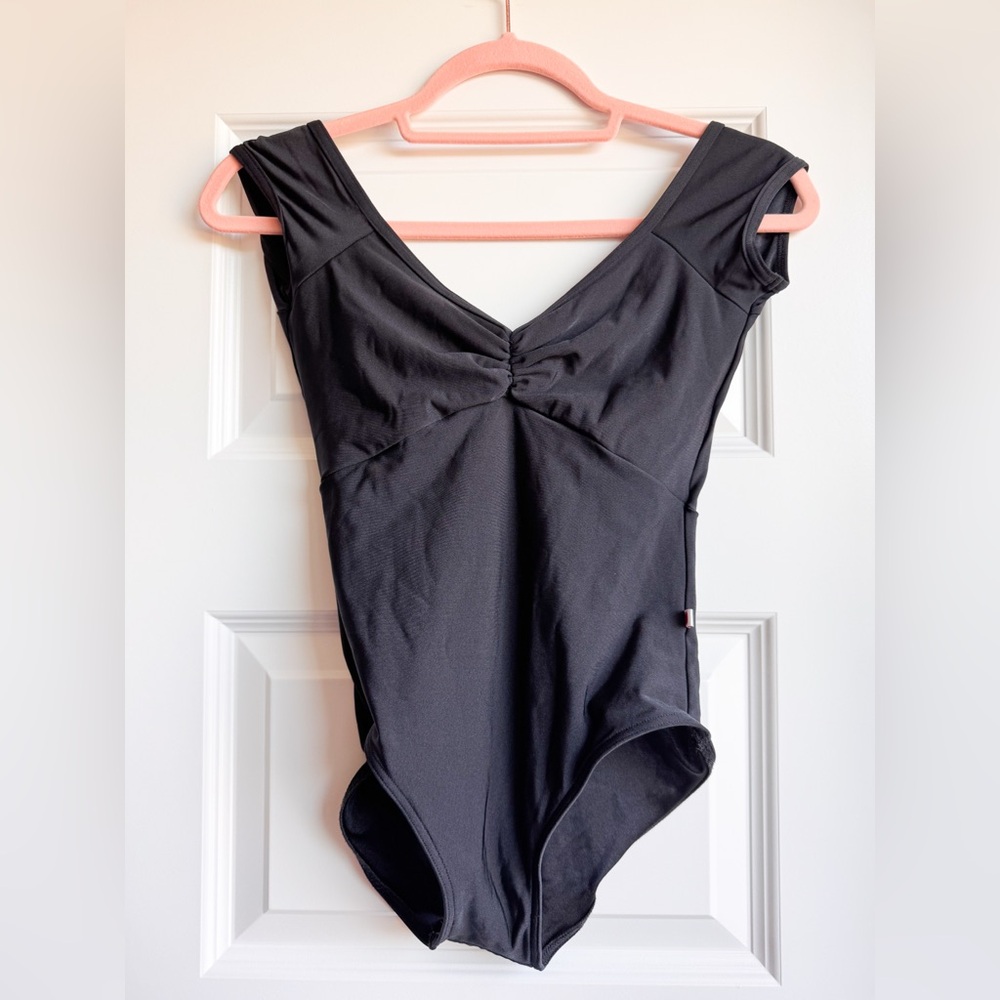 Yumiko - Custom Elli Black